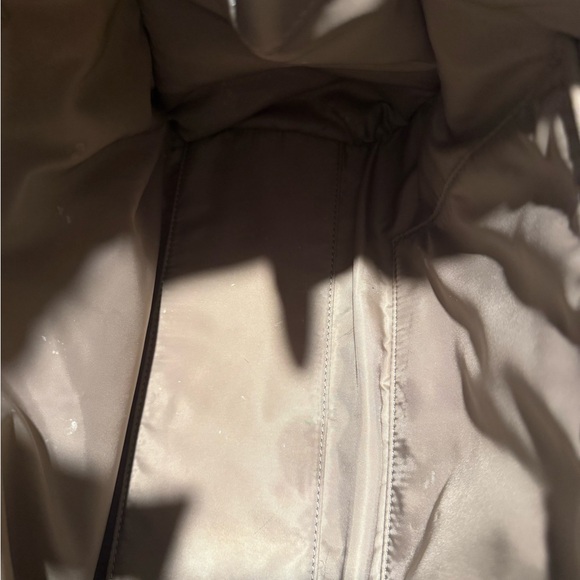 Tory Burch Small Ella Tote - Picture 8 of 12